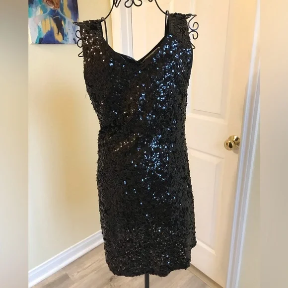 Moon River | Dresses | Moon River Little Black Dress Sequins Sleeveless  Mini Stunning Size Medlarge | Poshmark